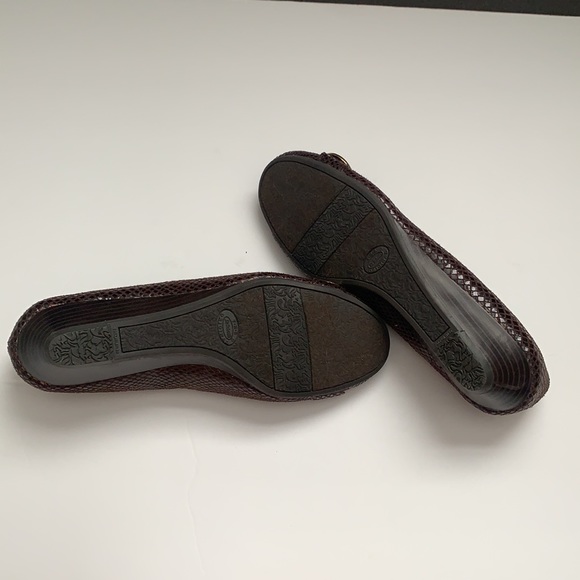 Dr. Scholls Brown Flats. Size 7M - Picture 4 of 5